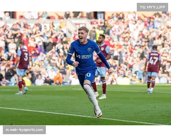 切尔西中场恩佐精准直塞导演逆转 蓝军三中场控制权完胜维拉